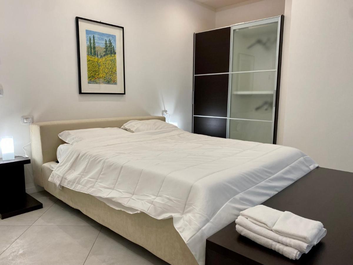 Apartamento Crespi In Fiera Bolonia Exterior foto