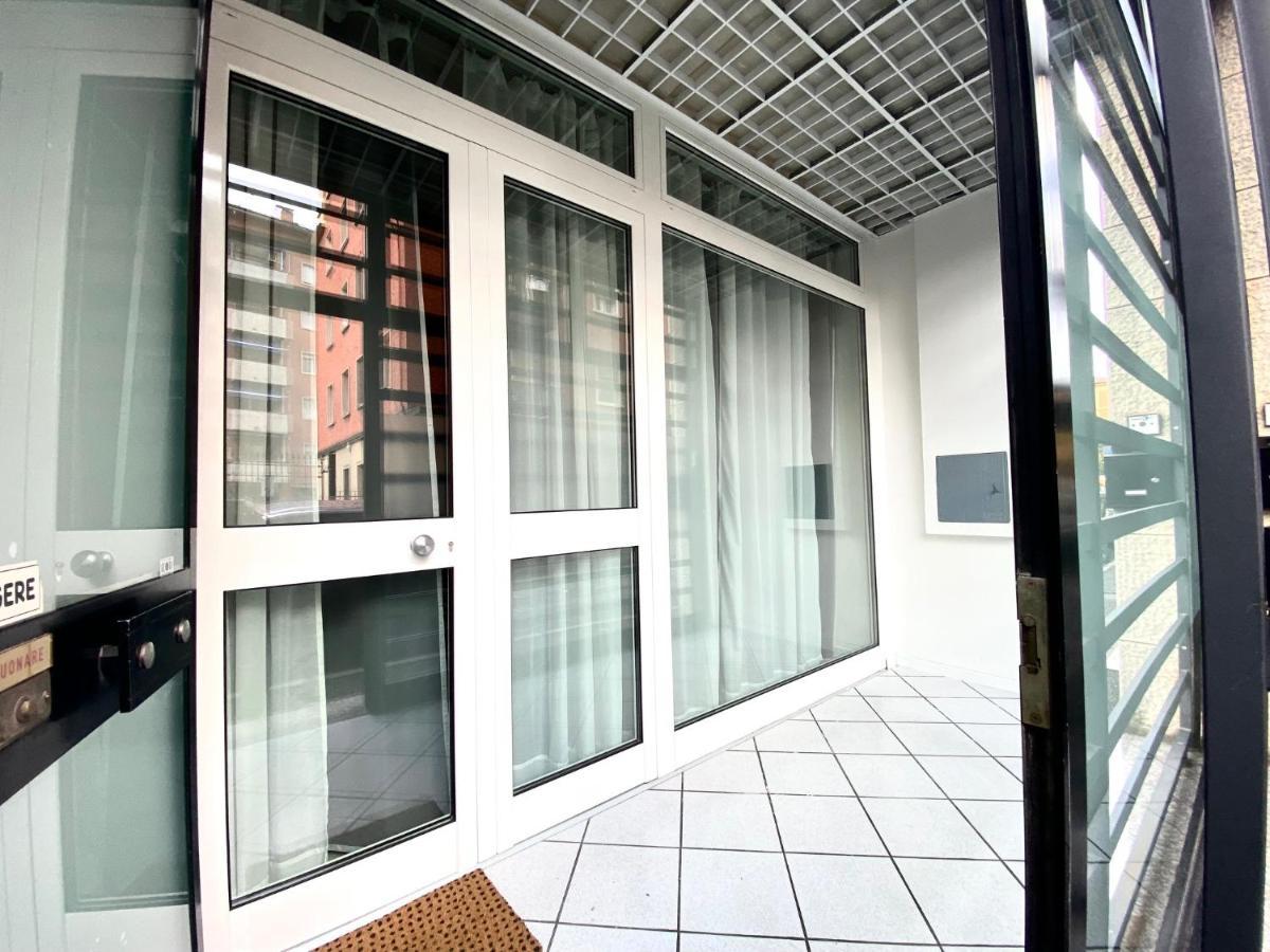 Apartamento Crespi In Fiera Bolonia Exterior foto